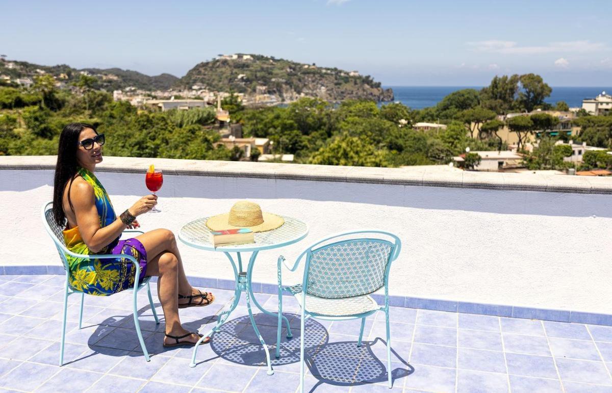 Bristol Hotel Lacco Ameno  Luaran gambar